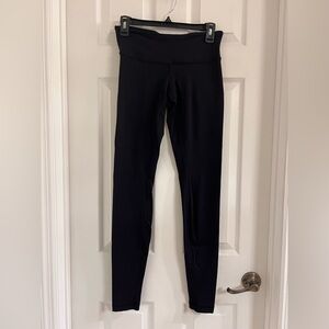 Lululemon leggings size 6